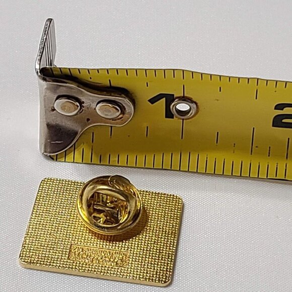 Houston TX Desk & Derrick Club Pin North Harris Montgomery Counties Gold Tone - Picture 7 of 8